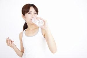 お水で減量して美肌になる