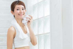 コンブチャクレンズはどのくらい使用するとダイエットに効果的？効果が現れた方の期間も調査してみました！