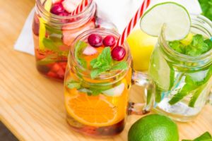 コンブチャクレンズの効果的な飲み方と実際に痩せた人がしていること